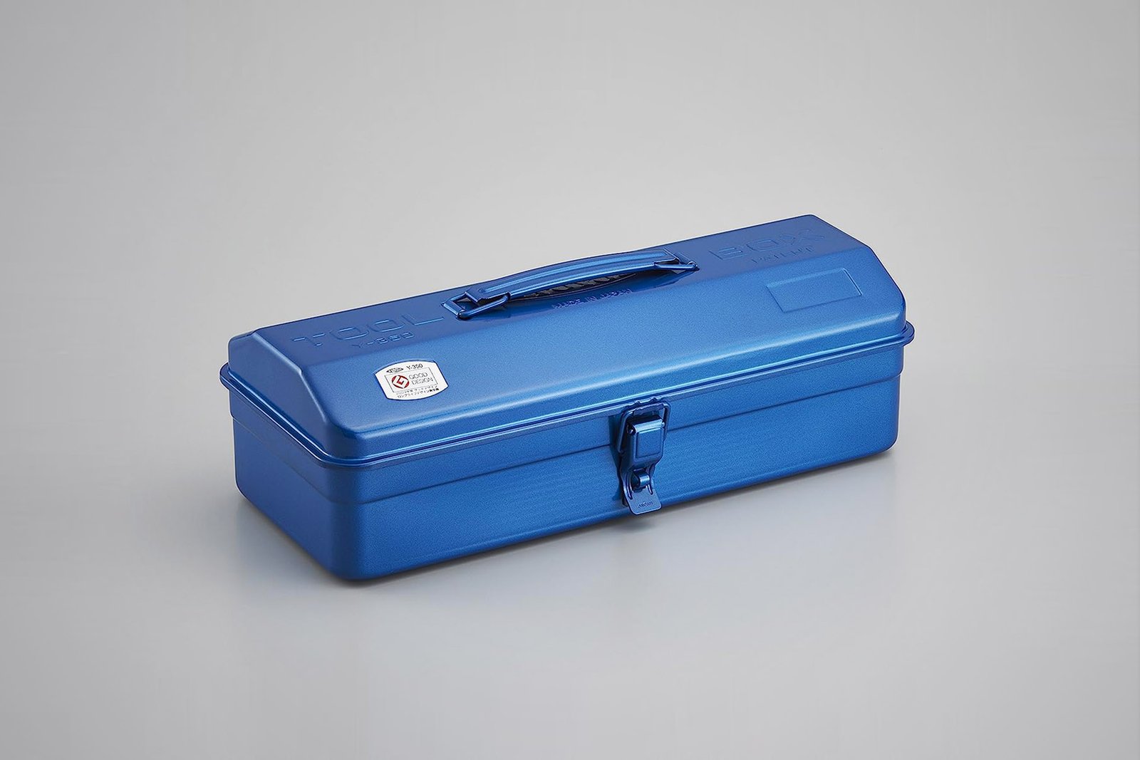 TOYO Camber-top Toolbox: le affascinanti cassette metalliche di design