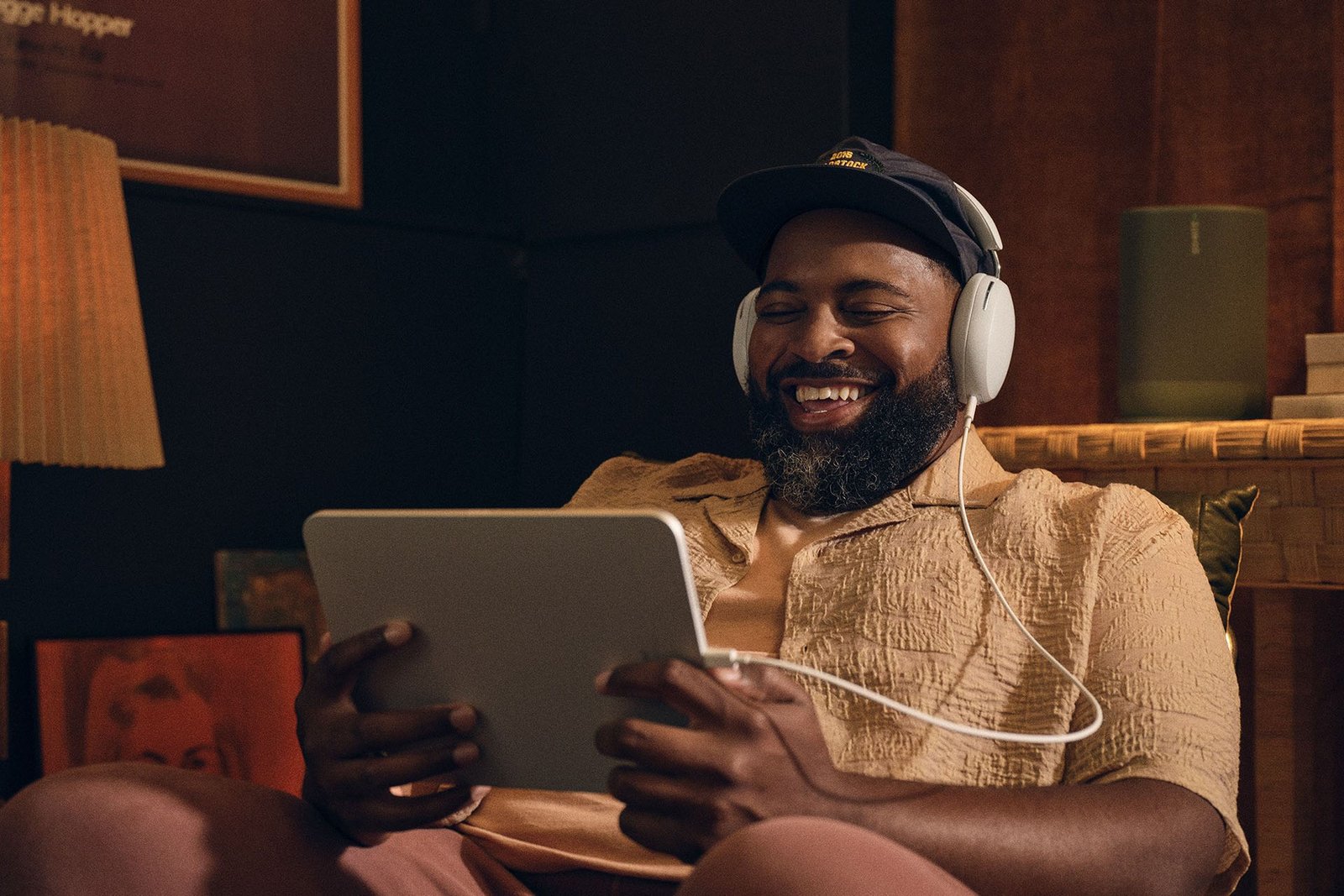 Le Sonos Ace portano l'home theater nelle cuffie
