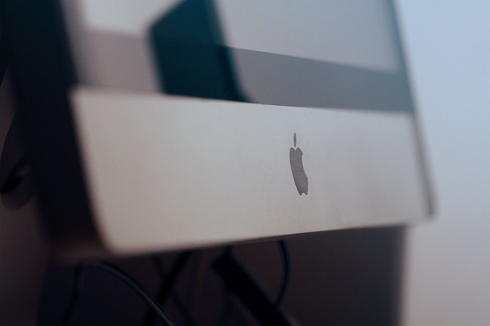 Risolto il problema dell'iMac acceso con schermo nero